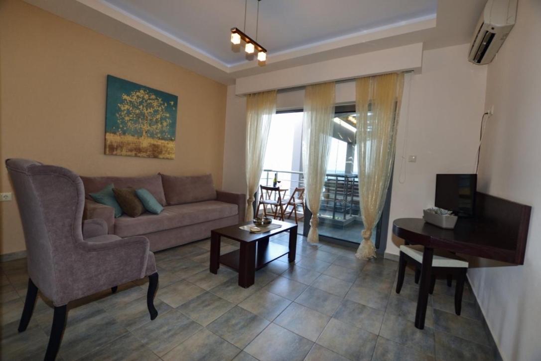 Gonis Suites Paleochora Buitenkant foto