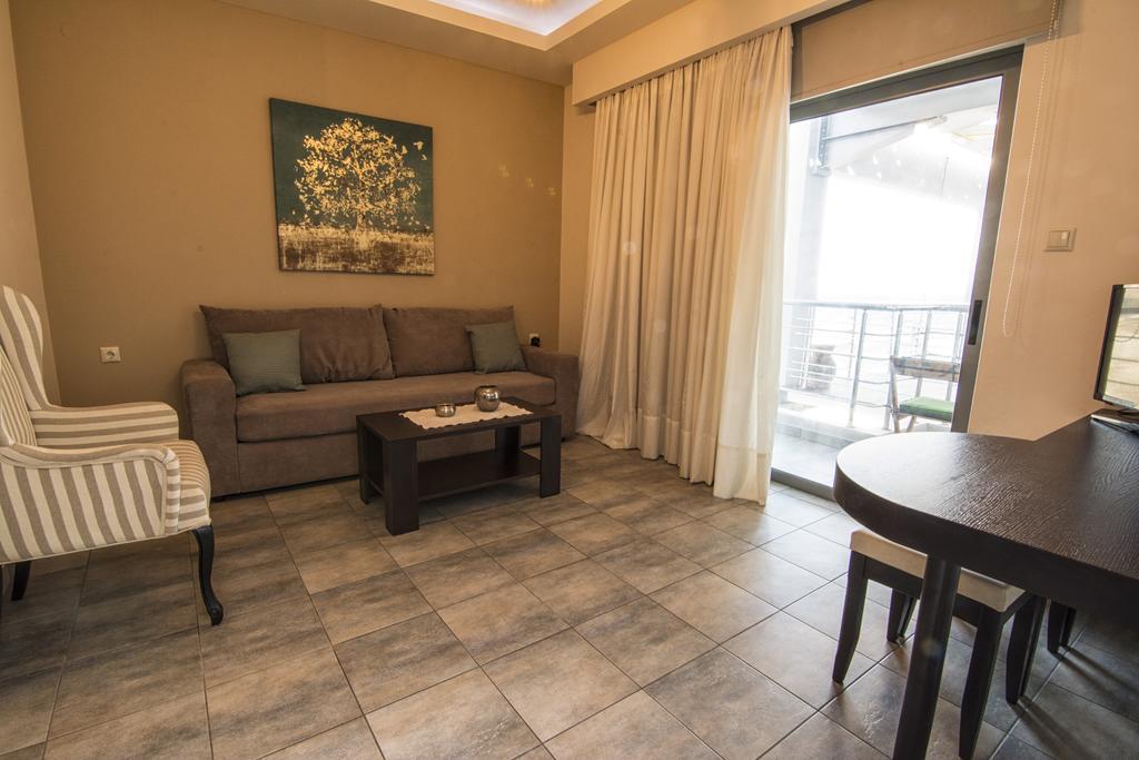Gonis Suites Paleochora Buitenkant foto