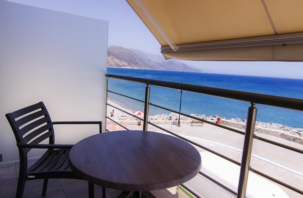 Gonis Suites Paleochora Buitenkant foto