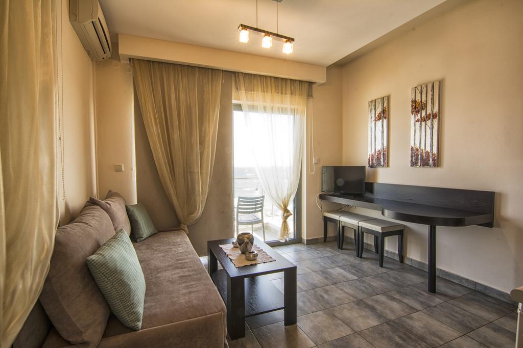 Gonis Suites Paleochora Buitenkant foto
