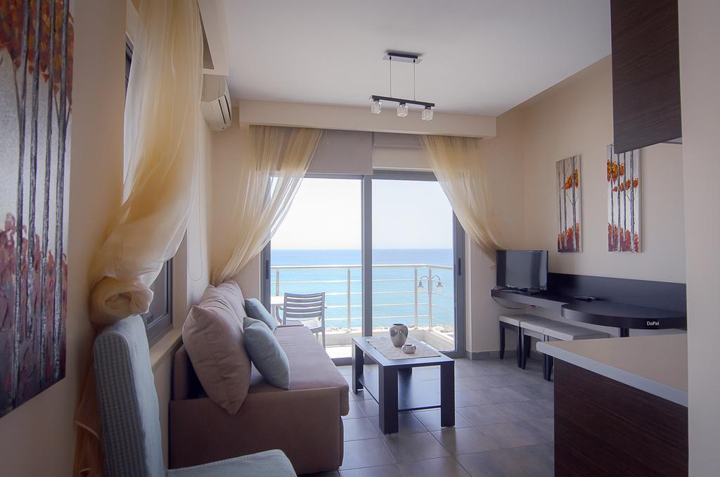 Gonis Suites Paleochora Buitenkant foto