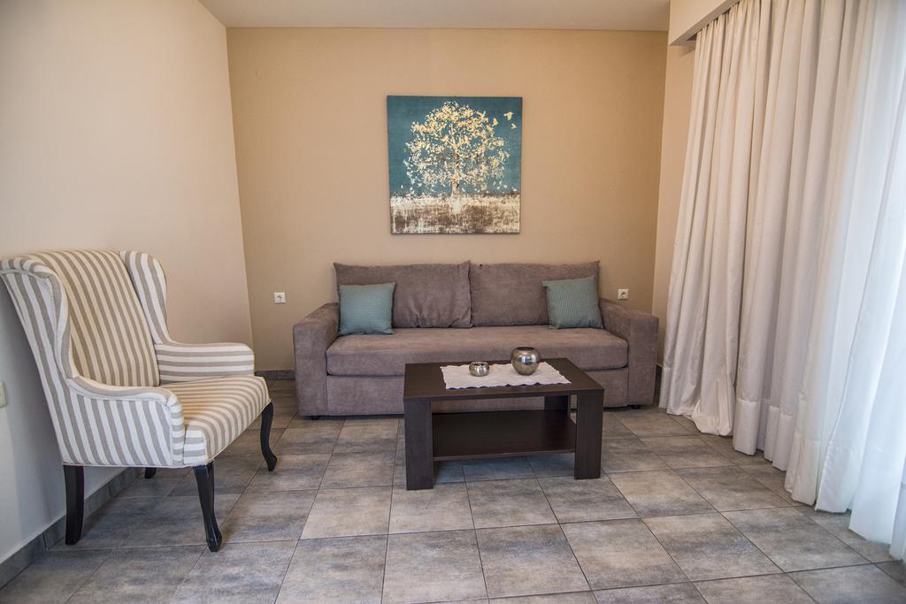 Gonis Suites Paleochora Buitenkant foto