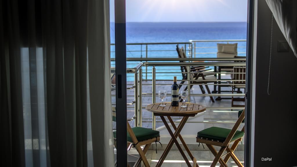 Gonis Suites Paleochora Buitenkant foto