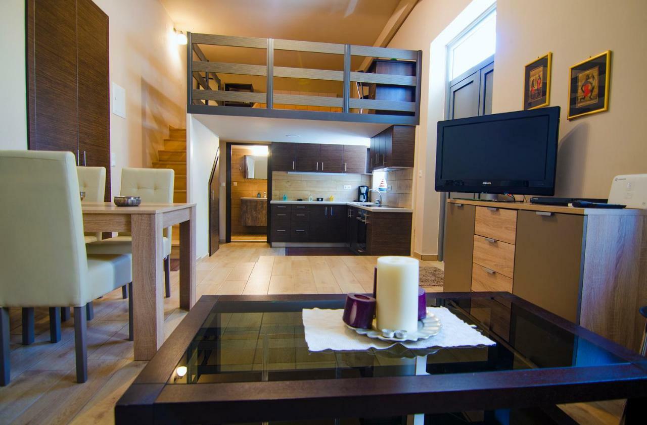 Gonis Suites Paleochora Buitenkant foto