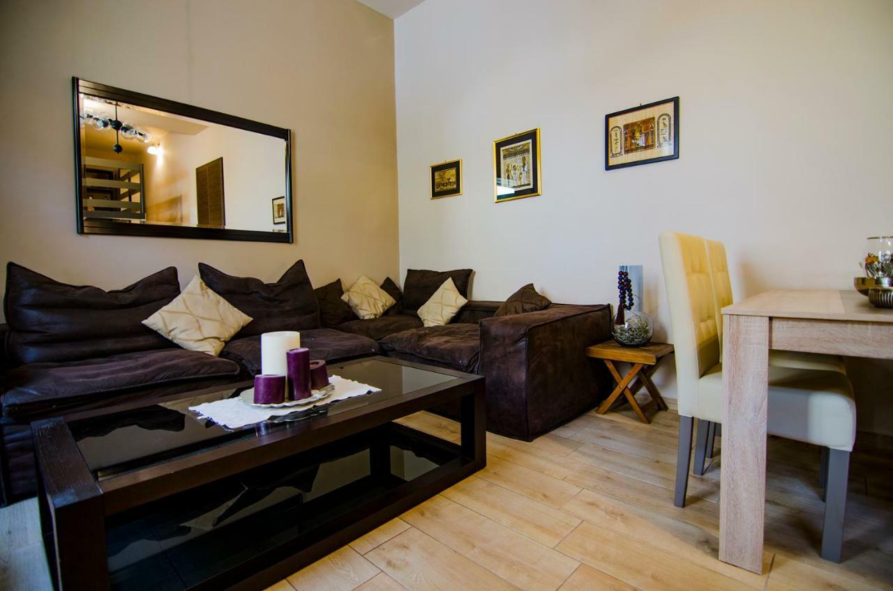Gonis Suites Paleochora Buitenkant foto